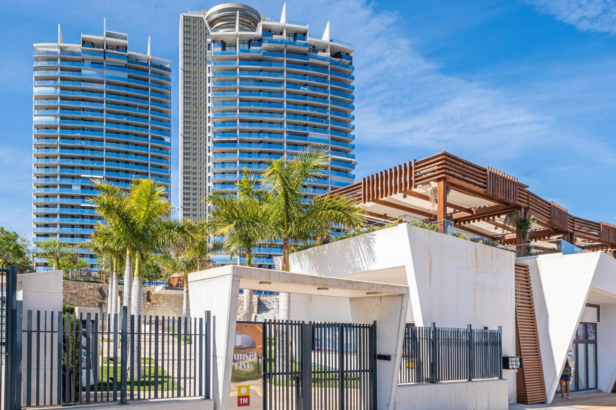 Sunset Drive Resort Apartment 4-8 Poniente Beach Бенідорм Екстер'єр фото